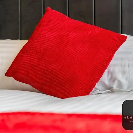 Roundhay 4-bed With Free Parking Wi-fi Semesterbostad *