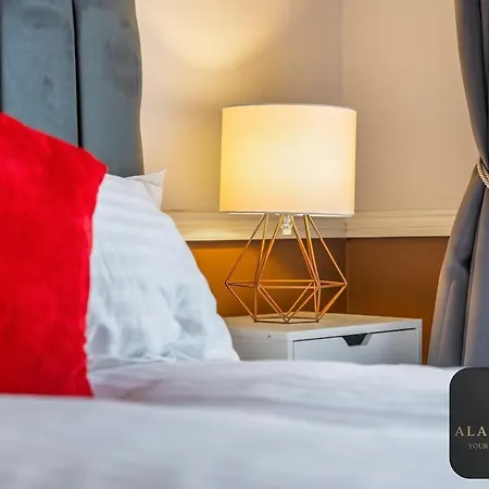 Roundhay 4-bed With Free Parking Wi-fi Semesterbostad *