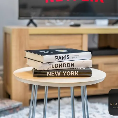 Roundhay 4-bed With Free Parking Wi-fi