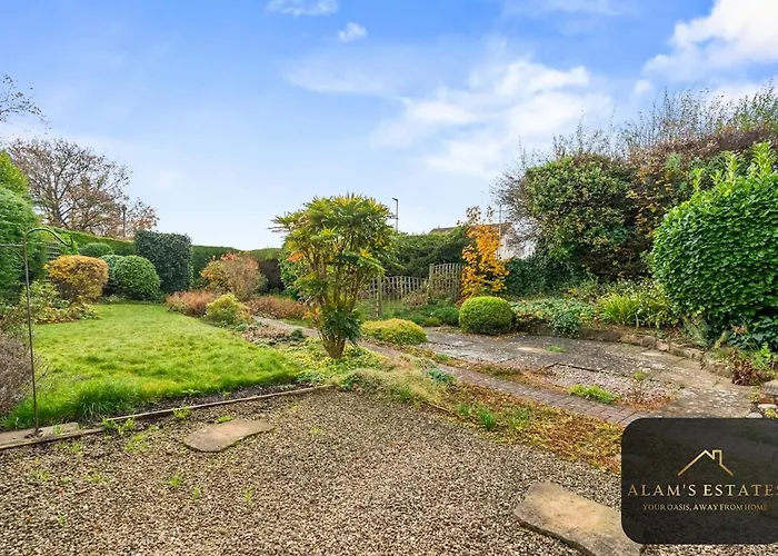 Roundhay 4-bed With Free Parking Wi-fi * Leeds (West Yorkshire)