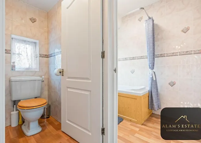 Roundhay 4-bed With Free Parking Wi-fi