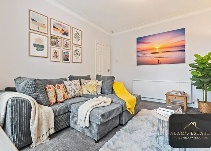 Roundhay 4-bed With Free Parking Wi-fi * Leeds (West Yorkshire)