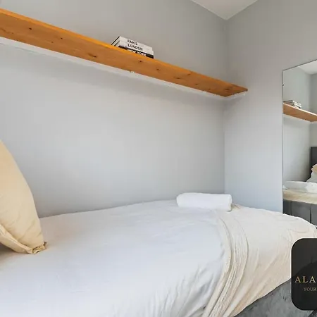 Roundhay 4-bed With Free Parking Wi-fi Feriehus *